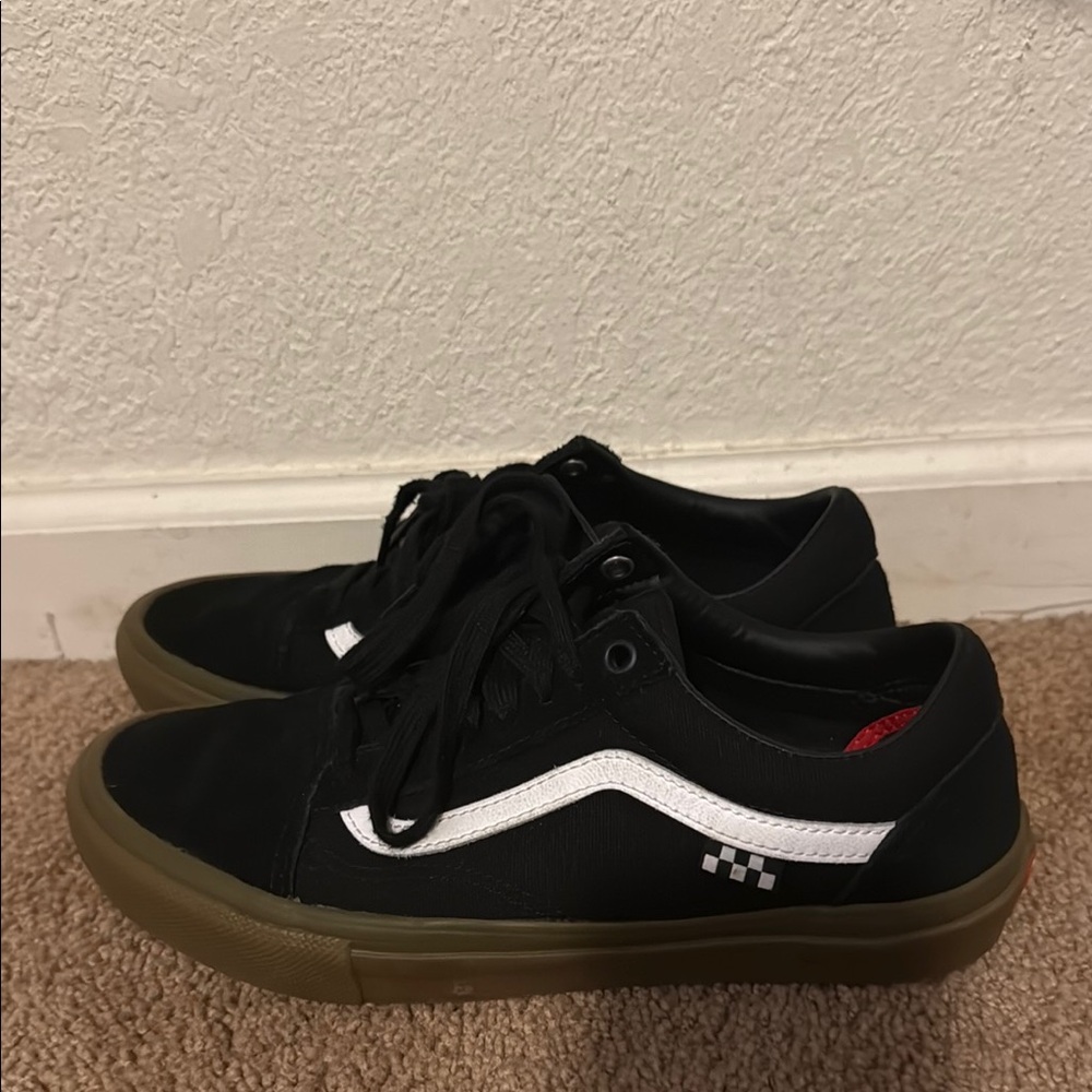 Black and White Sneakers vans skate with Gum Sole men’s 8